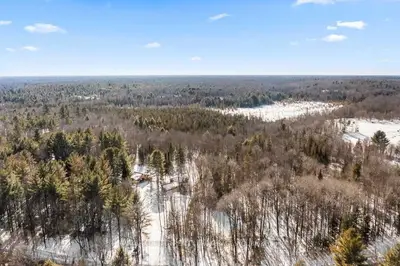 1458 Uffington Road, Bracebridge, ON P1L 1X1