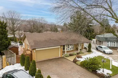 20 Cheltonwood Court, Hamilton, ON L8G 3Z2