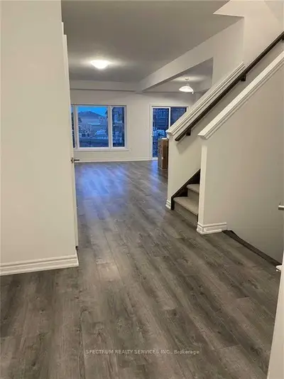 35 Bellhouse Avenue Avenue, Brantford, ON N3T 0T7