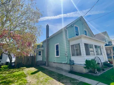 9 Ontario Street, Prince Edward County, On K0k 2t0