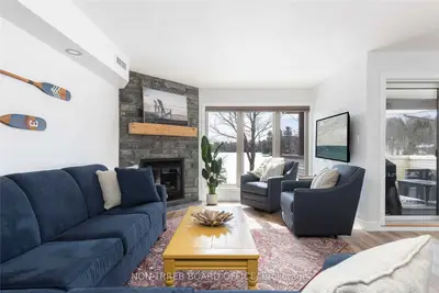 10 Coveside Drive 201, Huntsville, On P1h 1c3