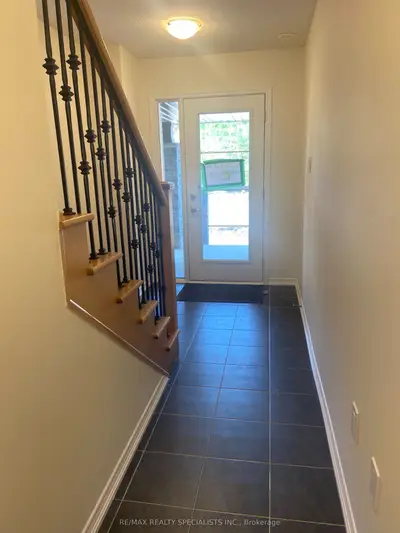 219 Gillespie Drive, Brantford, ON N3T 5L5