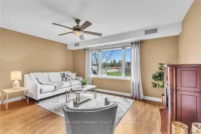 111 Smits Cove 202, West Lincoln, ON L0R 2A0