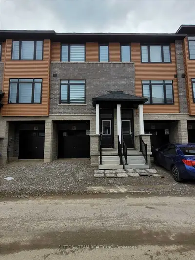 461 Blackburn Drive 29, Brantford, ON N3T 6S8