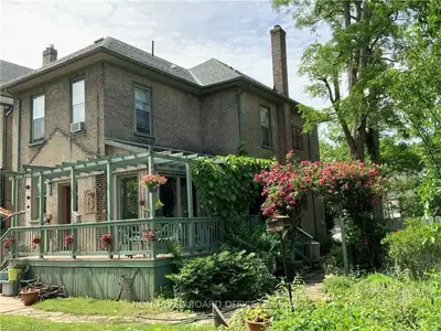 533 Paterson Street, Peterborough, On K9j 4p9