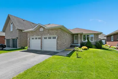 Detached in Kawartha Lakes