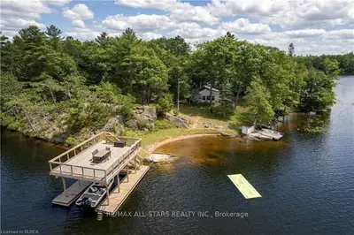 696 Island 39, Havelock-belmont-methuen, On K0l 1z0
