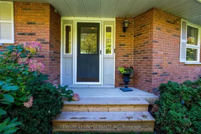 33 Leanne Avenue, Otonabee-south Monaghan, On K9j 6x8