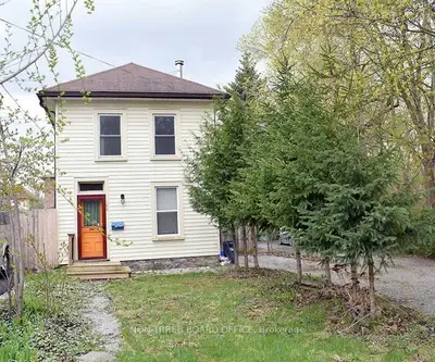 189 Antrim Street, Peterborough, On K9h 3g5