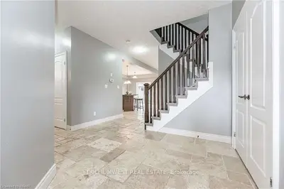 892 Frontenac Crescent, Woodstock, ON N4V 0A8