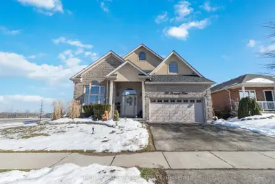 784 Stonegate Drive S, Woodstock, ON L4L 0C4