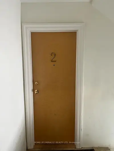 313 Barrie Street 2, Kingston, ON K7L 3L1
