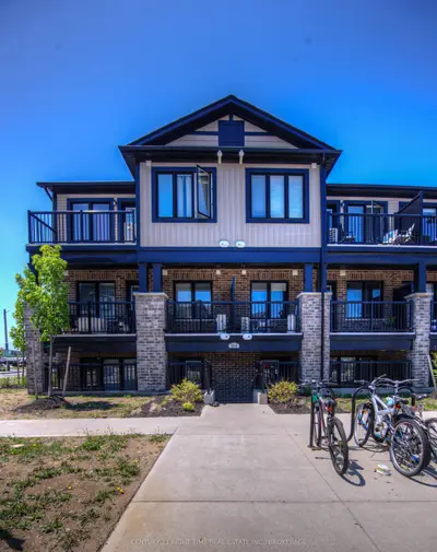 164 ROCHEFORT Street F, Kitchener, ON N2R 1V7