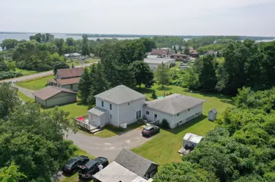 Duplex in Belleville