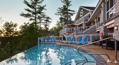Condo Apartment in Muskoka Lakes