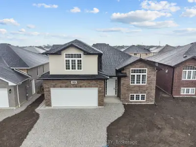 389 Mulberry Lane, Lakeshore, ON N0R 1A0