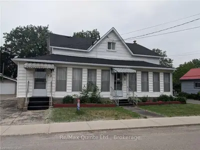 21 & 23 Broad Street, Prince Edward County, On K0k 2t0
