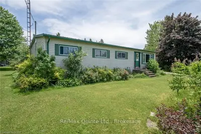 Detached in Prince Edward County