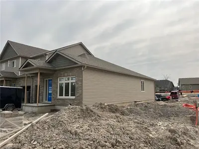 14 Markland Avenue, Prince Edward County, On K0k 2t0