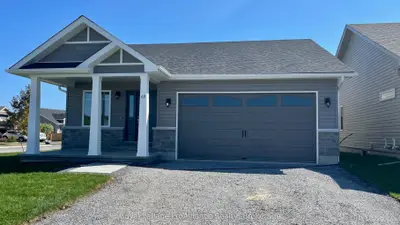 69 Stirling Crescent, Prince Edward County, On K0k 2t0