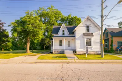 4177 Dufferin Avenue, Petrolia, On N0n 1r0