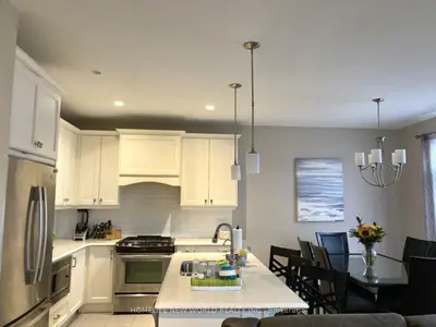 2245 BUROAK Drive, London North, ON N6G 0L3