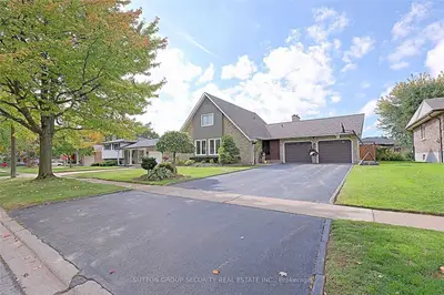 2535 Woodfield Avenue, Niagara Falls, On L2j 3a9