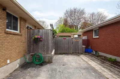 241 Admiral Drive, London East, ON N5V 1H9
