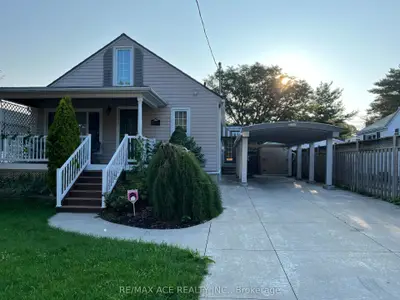 78 Barker Street, London East, On N5y 1x7