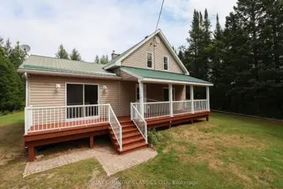 957 Musclow Greenview Road E, Hastings Highlands, On K0l 1c0