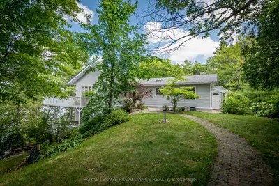 Detached in Frontenac