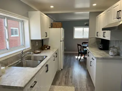 185 Fifth Avenue W, North Bay, On P1b 3n4