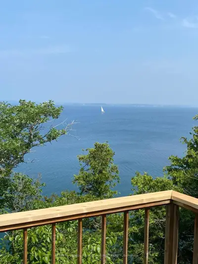Detached in Prince Edward County