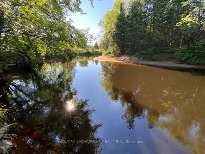 126 Old North Road, Huntsville, On P1h 2j4