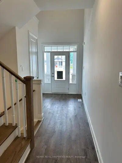 38 Chambery Street, Bracebridge, ON P1L 0N4
