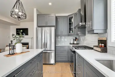 205 COURTLAND Street, Blue Mountains, ON L9Y 4E2