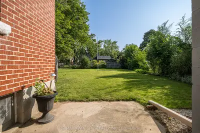 195 St George Street, Brantford, ON N3R 1W3
