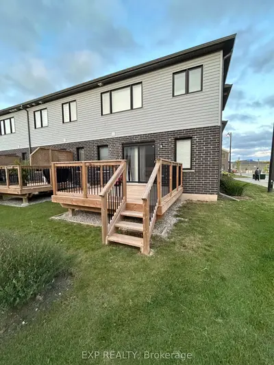 510 Woodlea Court, Kitchener, ON N2R 0P8