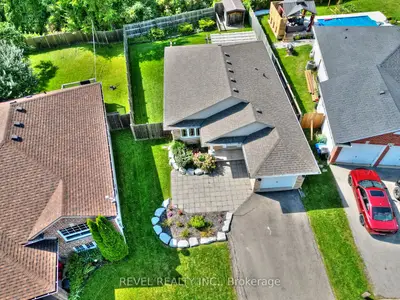 297 ST LAWRENCE Drive, Welland, ON L3C 7H7