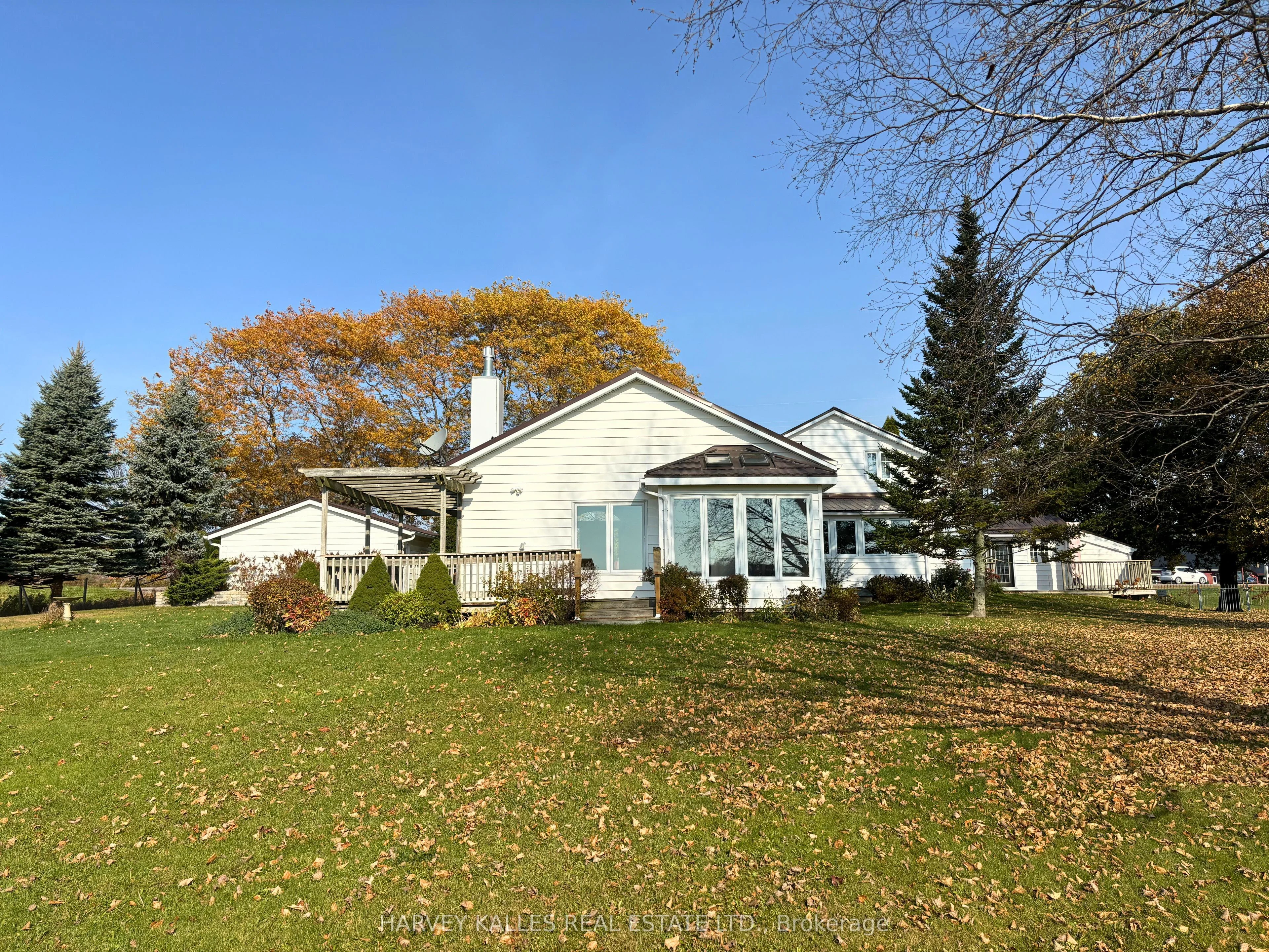 13667 Loyalist Parkway, Prince Edward County, On K0k 2t0