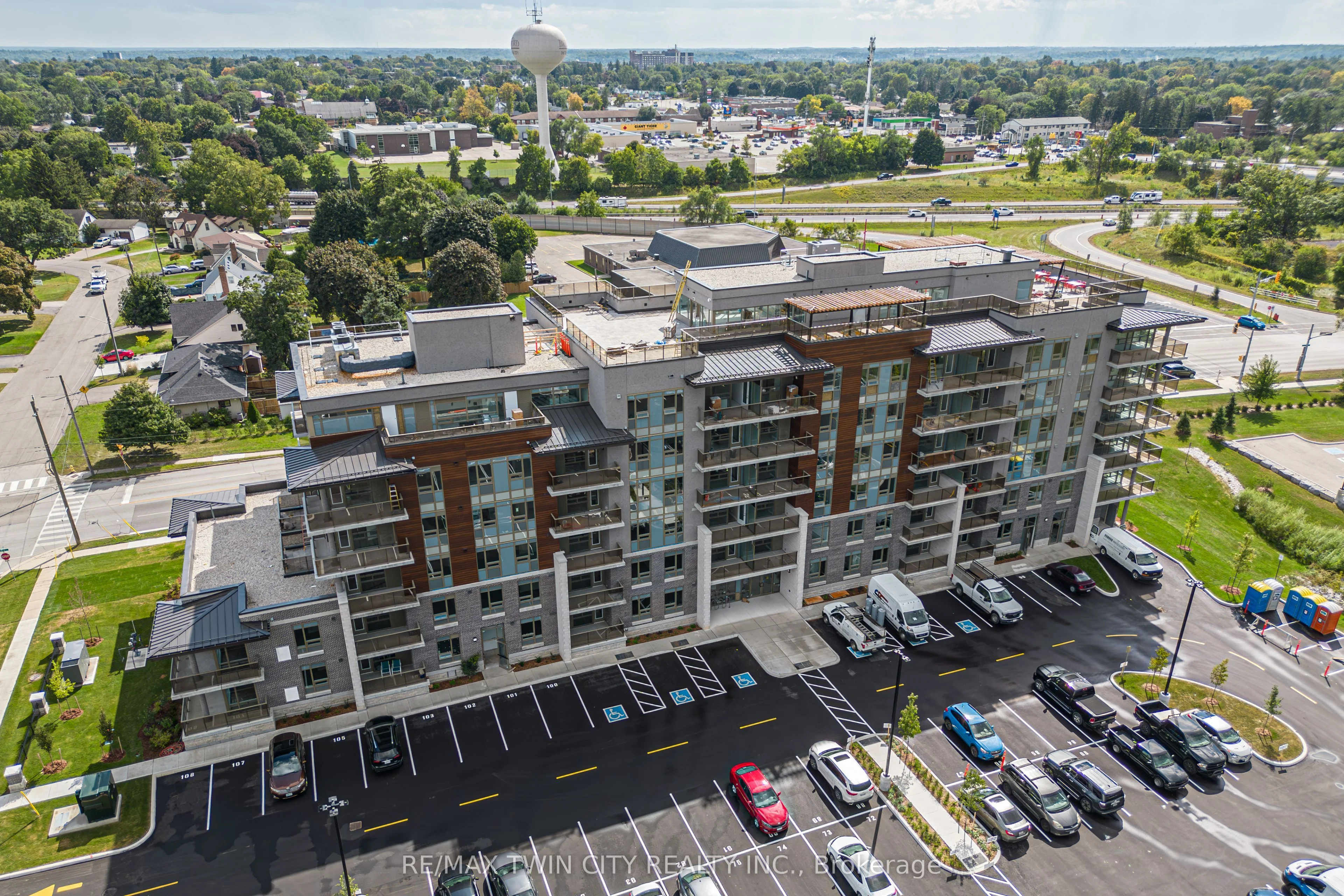 34 Norman Street 306, Brantford, On N3r 2y1