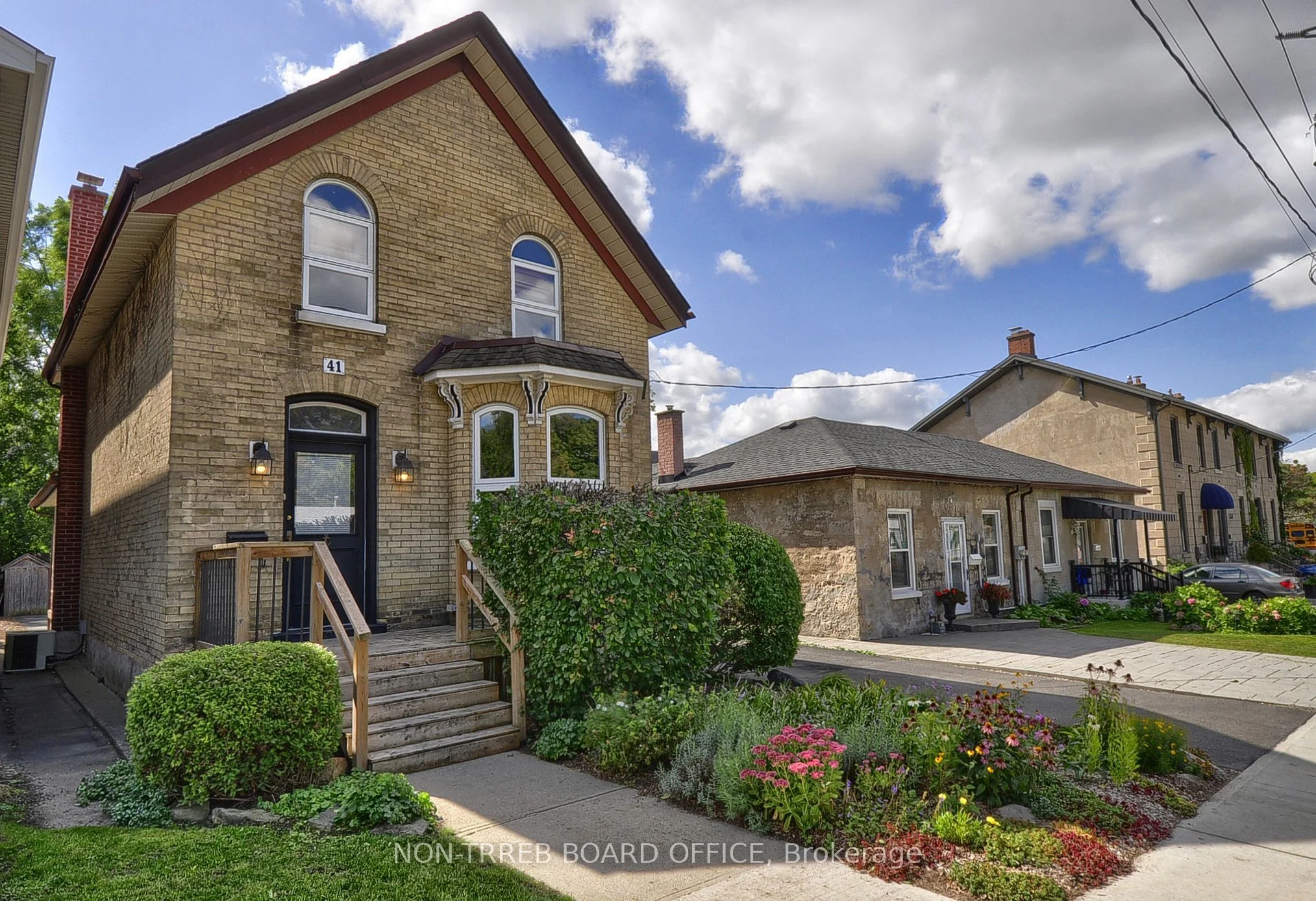 41 Park Hill Road E, Cambridge, On N1r 1p5