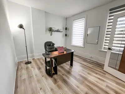 1 Sarah Street, Brantford, ON N3S 2Z5