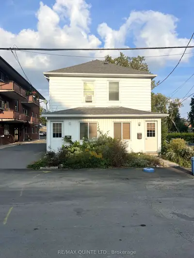 23 Murney Street, Belleville, ON K8P 3N5
