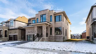 1246 UPPER THAMES Drive, Woodstock, ON N4T 0H2