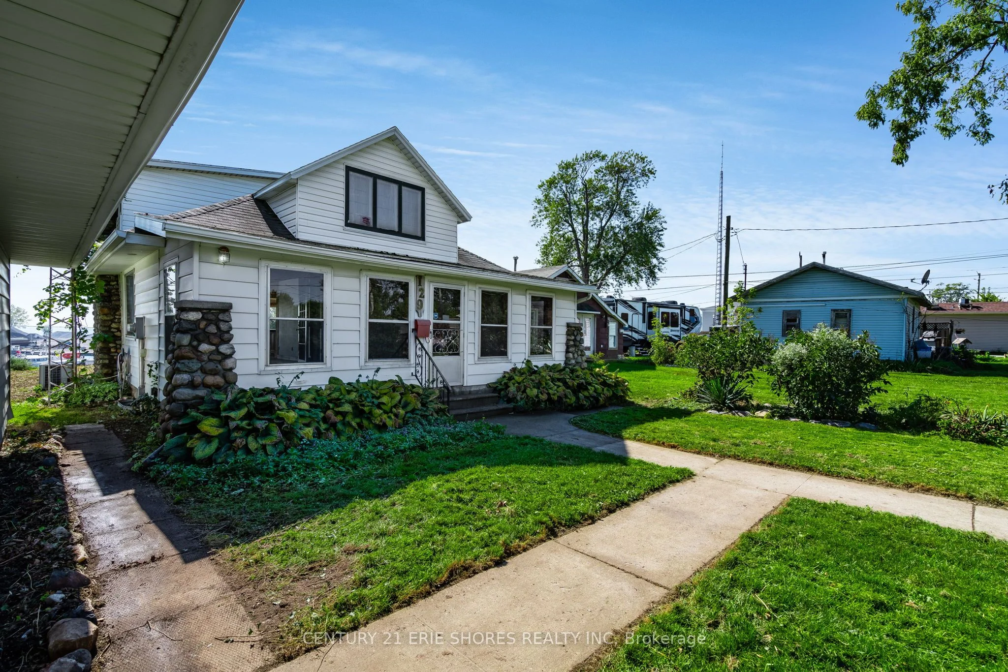 129 Park Street, Kingsville, ON N9Y 1N6