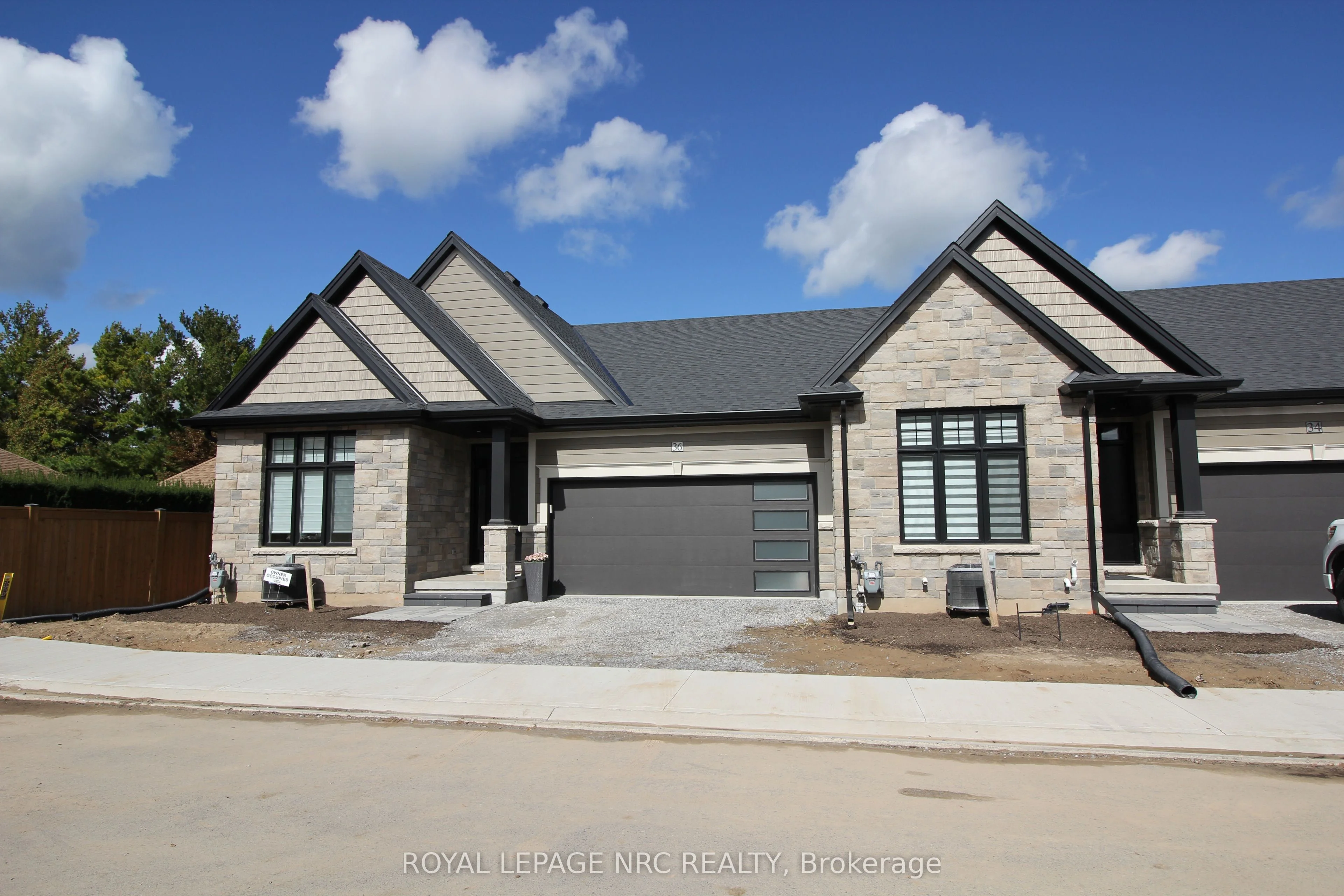 14 Peachtree Lane, Niagara-on-the-lake, On L0s 1t0