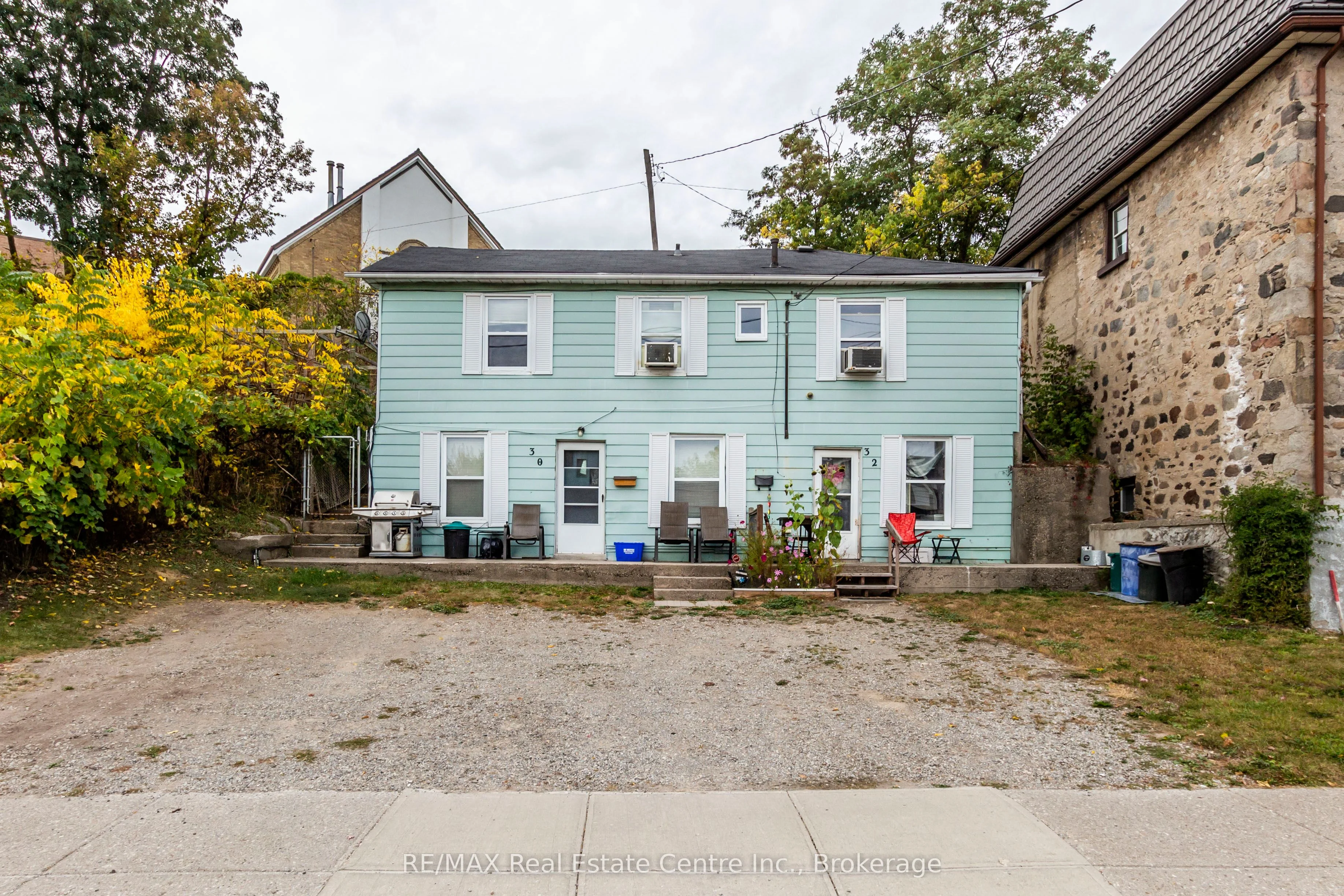 30* Beverly Street, Cambridge, On N1r 3z5