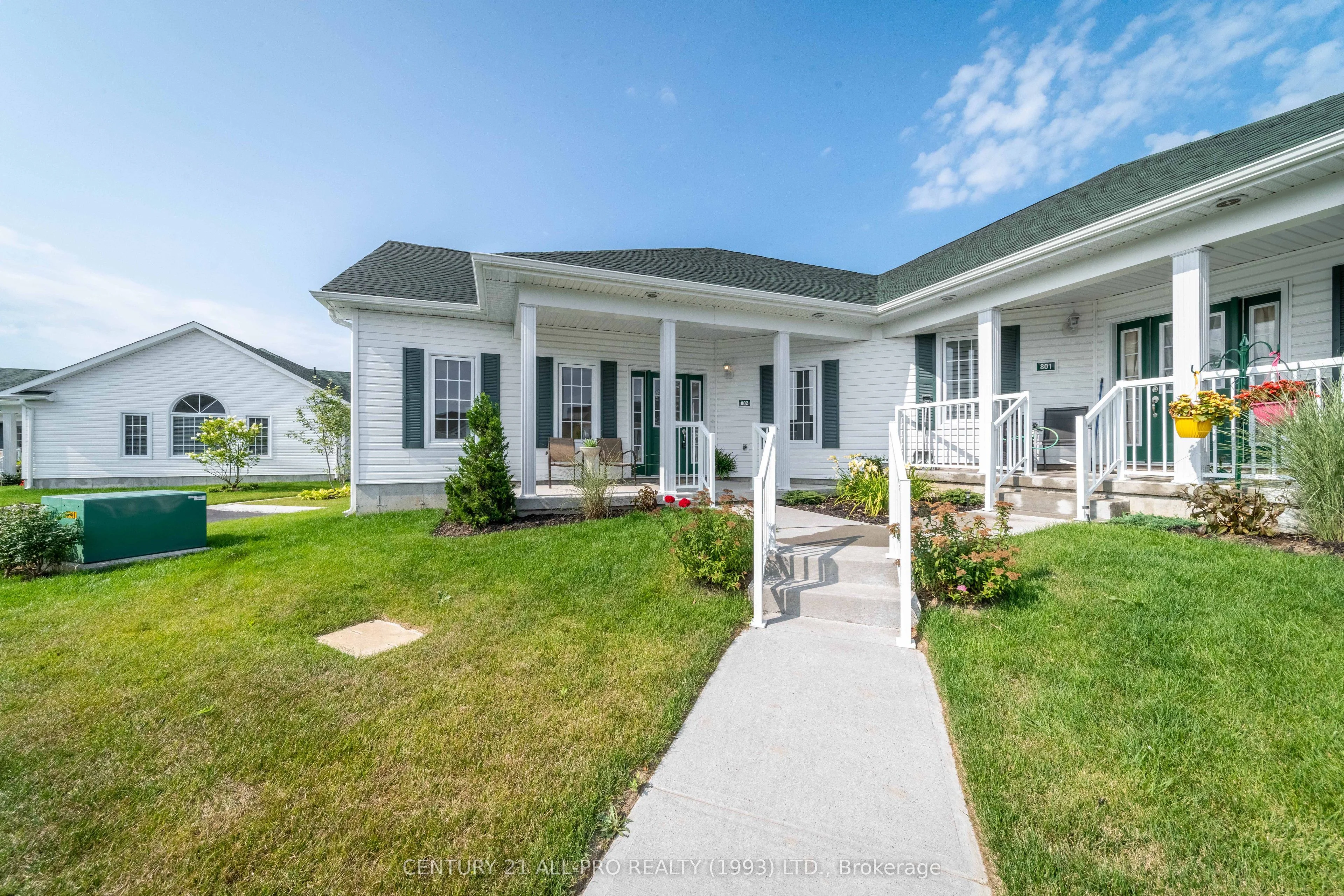 300 Croft Street 802, Port Hope, ON L1A 0E1