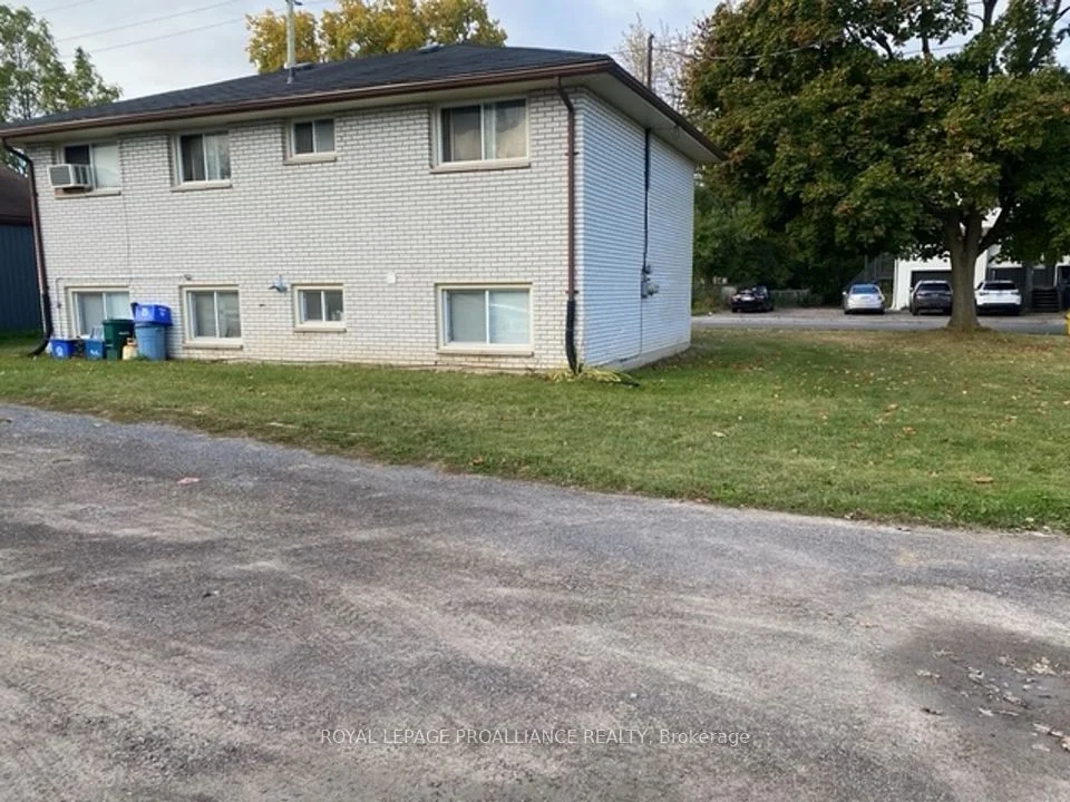 91-93 Yeomans Street, Belleville, ON K8P 3X3
